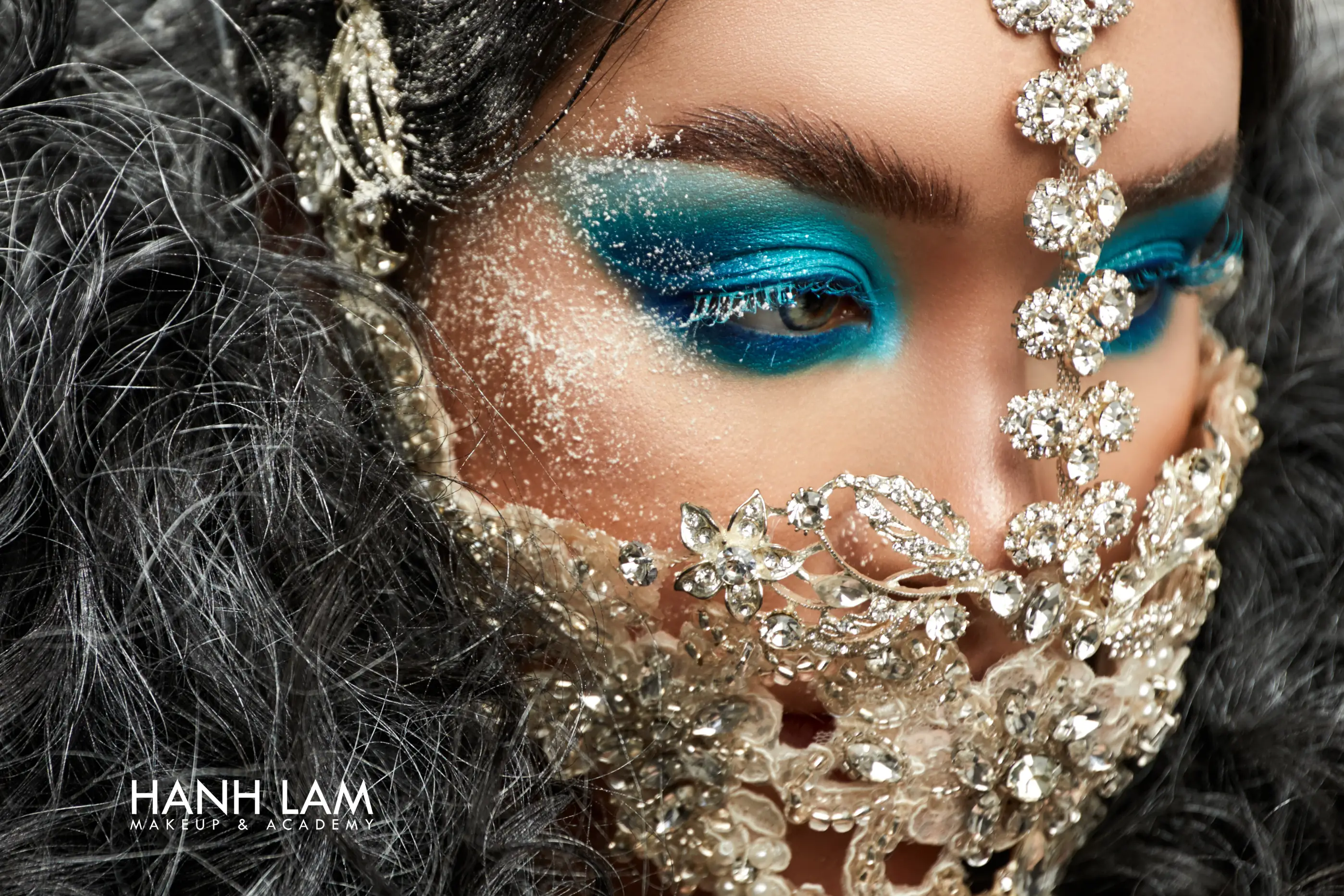 HẠNH LÂM MAKEUP ACADEMY HẠNH LÂM MAKEUP ACADEMY