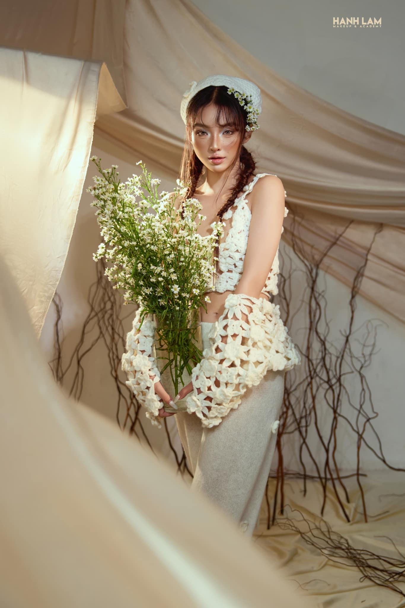Học Trang Điểm Tại Nhà: Hướng Dẫn Từ A-Z Cho Người Mới Bắt Đầu 5 hanhlammakeup com 2 53