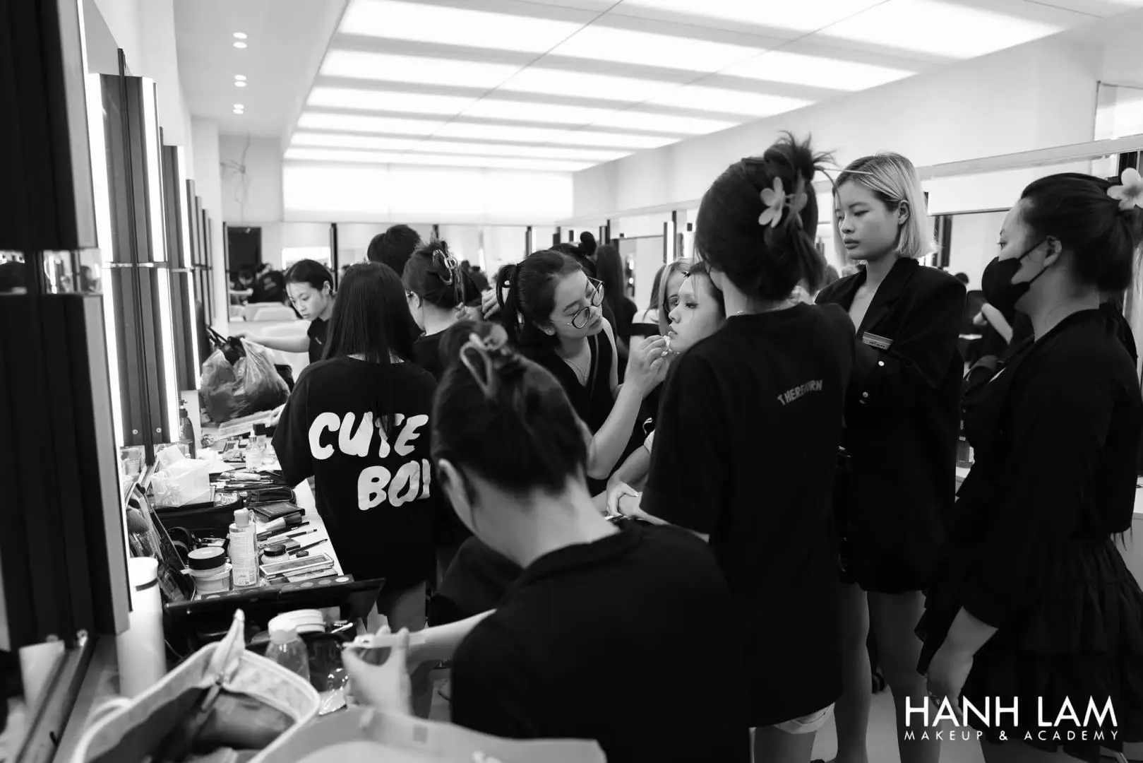 hanhlammakeup com IHDbQSY0jT