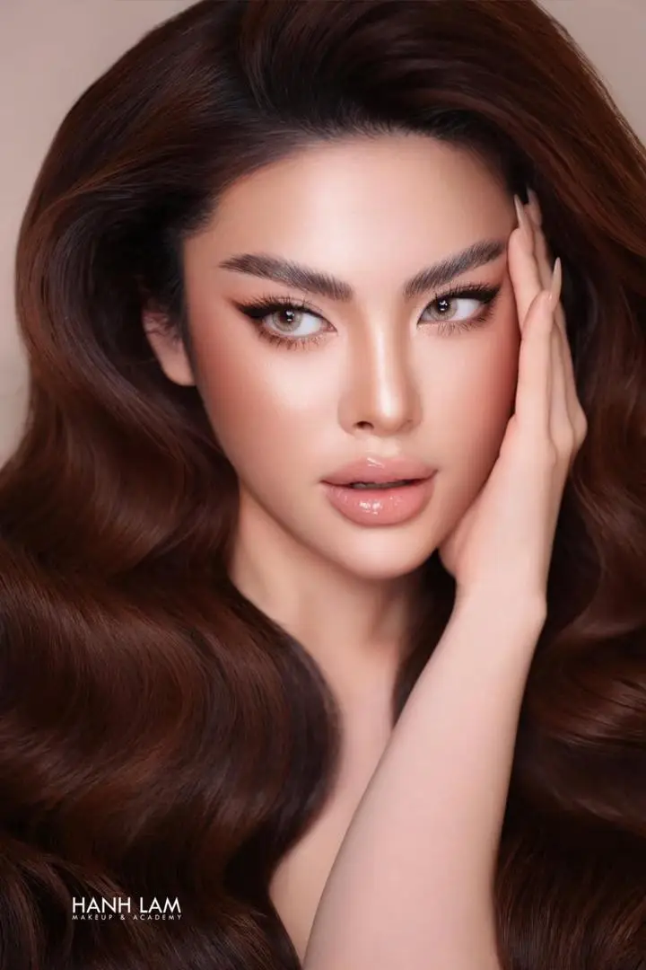 Tự Học Trang Điểm Cá Nhân Online Khám Phá Sự Đẹp Trong Từng Chi Tiết 4 hanhlammakeup com