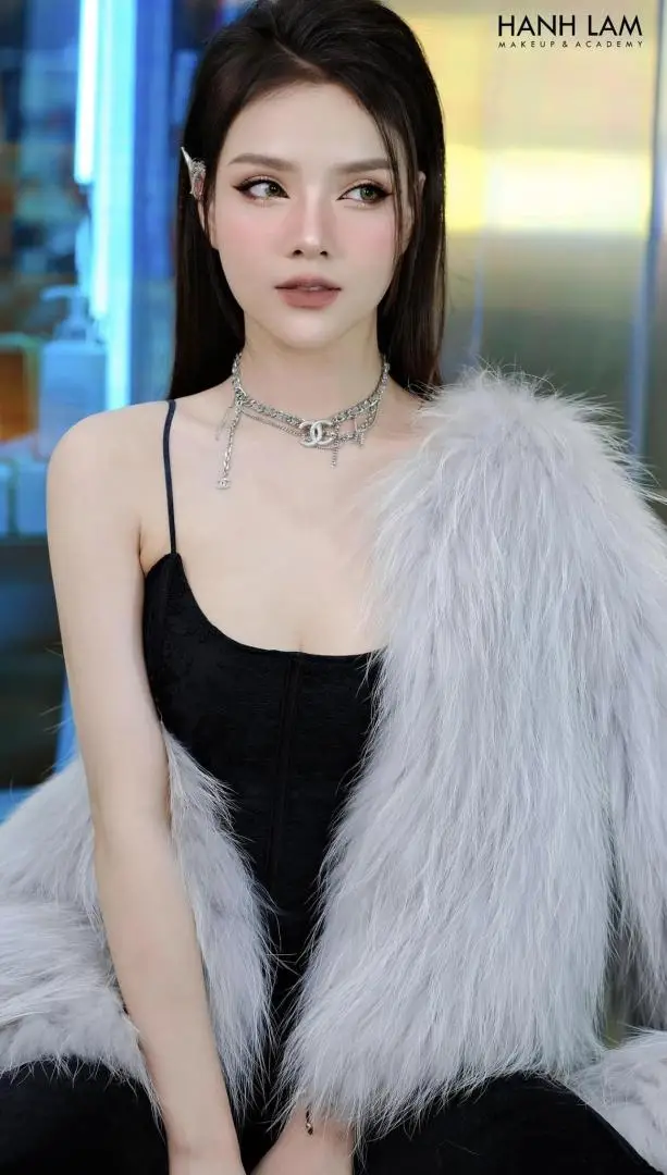 Hình Ảnh Trang Điểm Nhẹ Nhàng Nét Đẹp Tự Nhiên Của Phụ Nữ 4 hanhlammakeup com W7qTcNz006