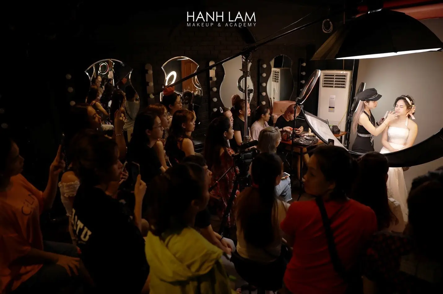 hanhlammakeup com