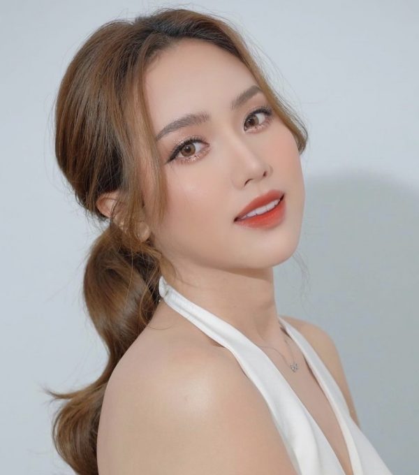 Hướng dẫn trang điểm đi tiệc đẹp mắt, chuyên nghiệp 14 Hướng dẫn trang điểm đi tiệc đẹp mắt, chuyên nghiệp
