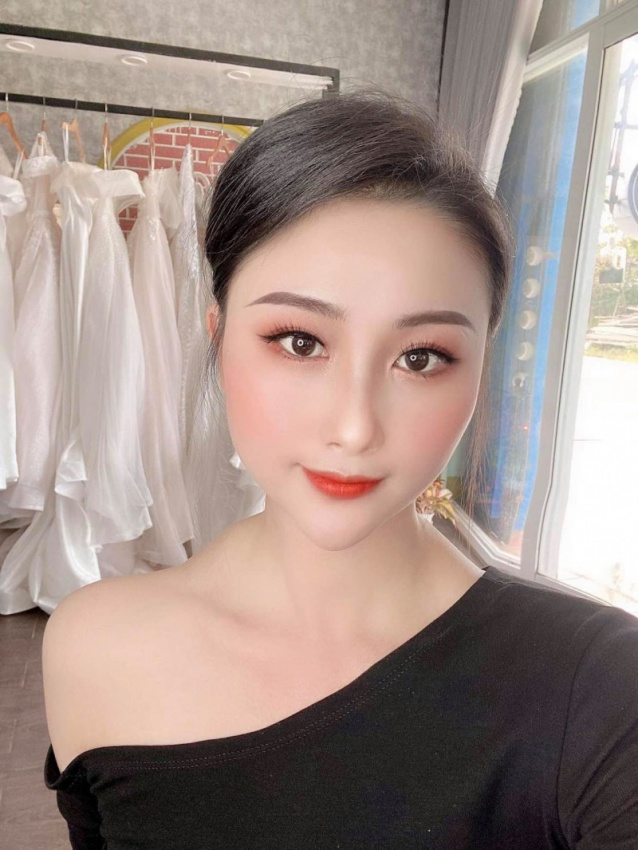 Hướng dẫn trang điểm đi tiệc đẹp mắt, chuyên nghiệp 8 Hướng dẫn trang điểm đi tiệc đẹp mắt, chuyên nghiệp
