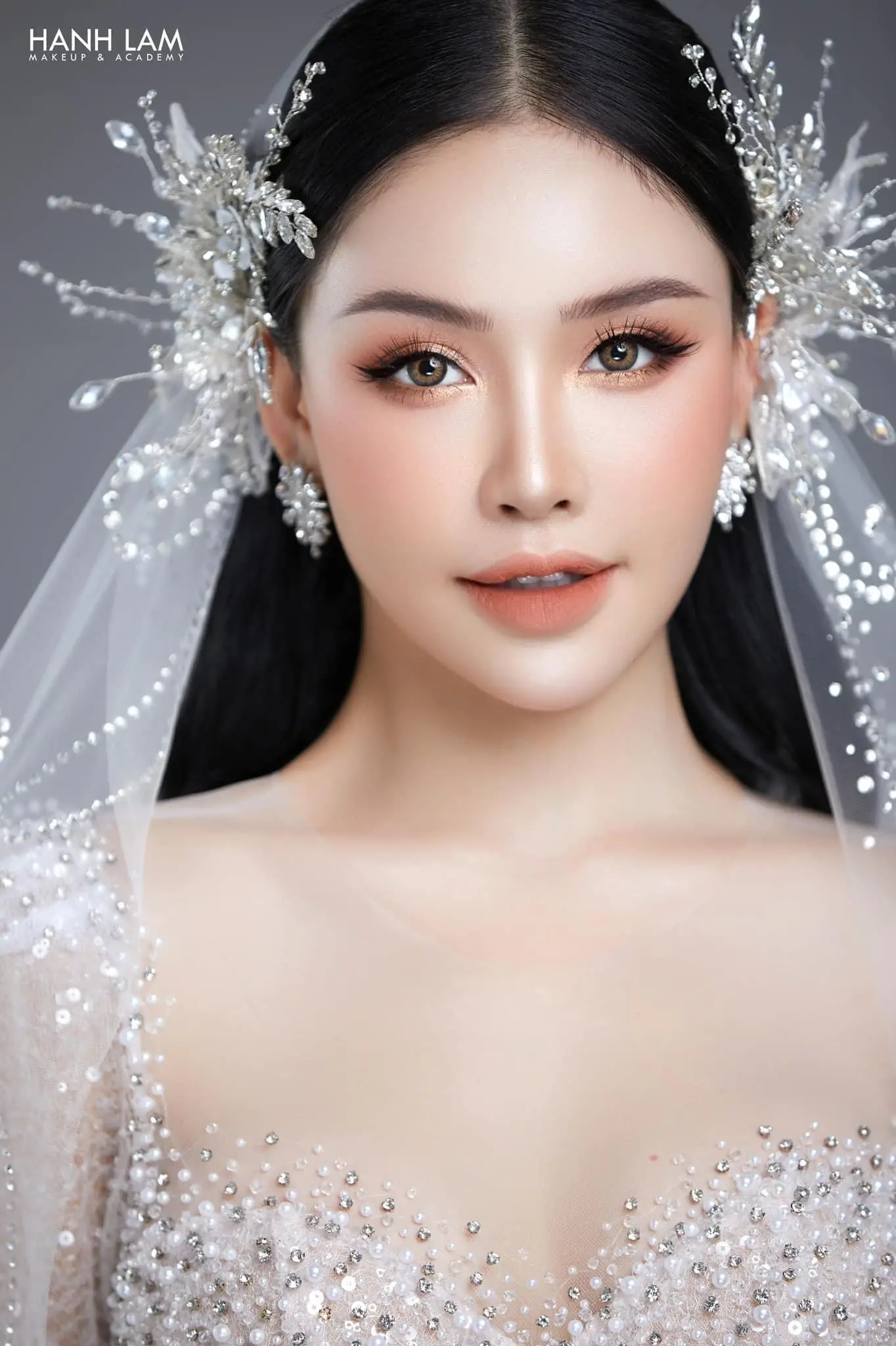 Makeup Tone Thái: Hướng dẫn chi tiết và xu hướng mới nhất 7 makeup tone thai huong dan chi tiet va xu huong moi nhat 67ab1df407c48