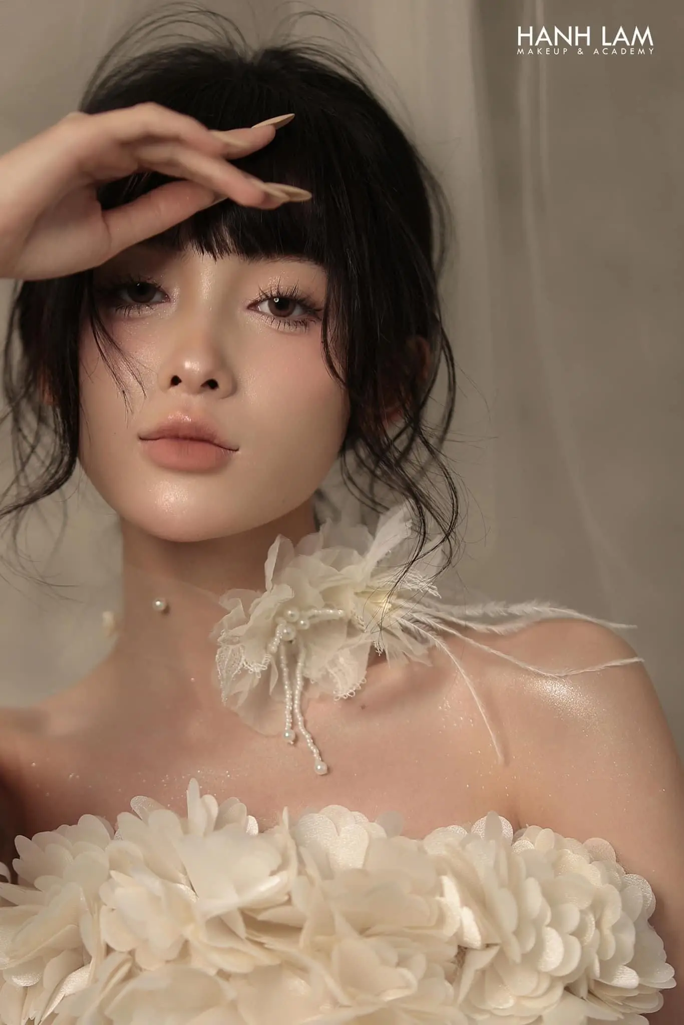 Nghề Trang Điểm Cô Dâu: Từ A Đến Z Cho Người Mới Bắt Đầu 10 nghe trang diem co dau tu a den z cho nguoi moi bat dau 67b5e2f0a7772