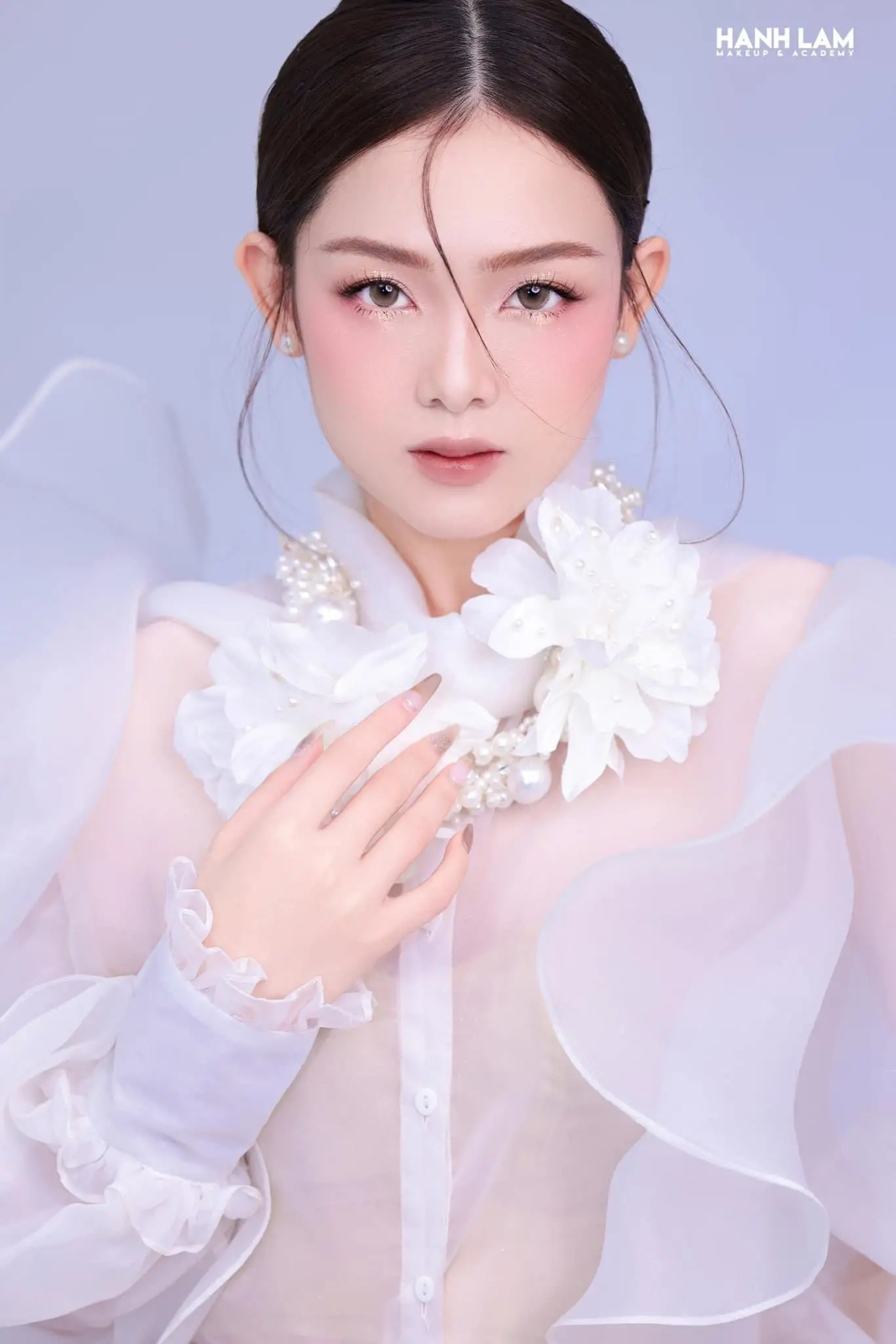 top 10 mau makeup co dau nhe nhang long lay 67ab27b4cb09f