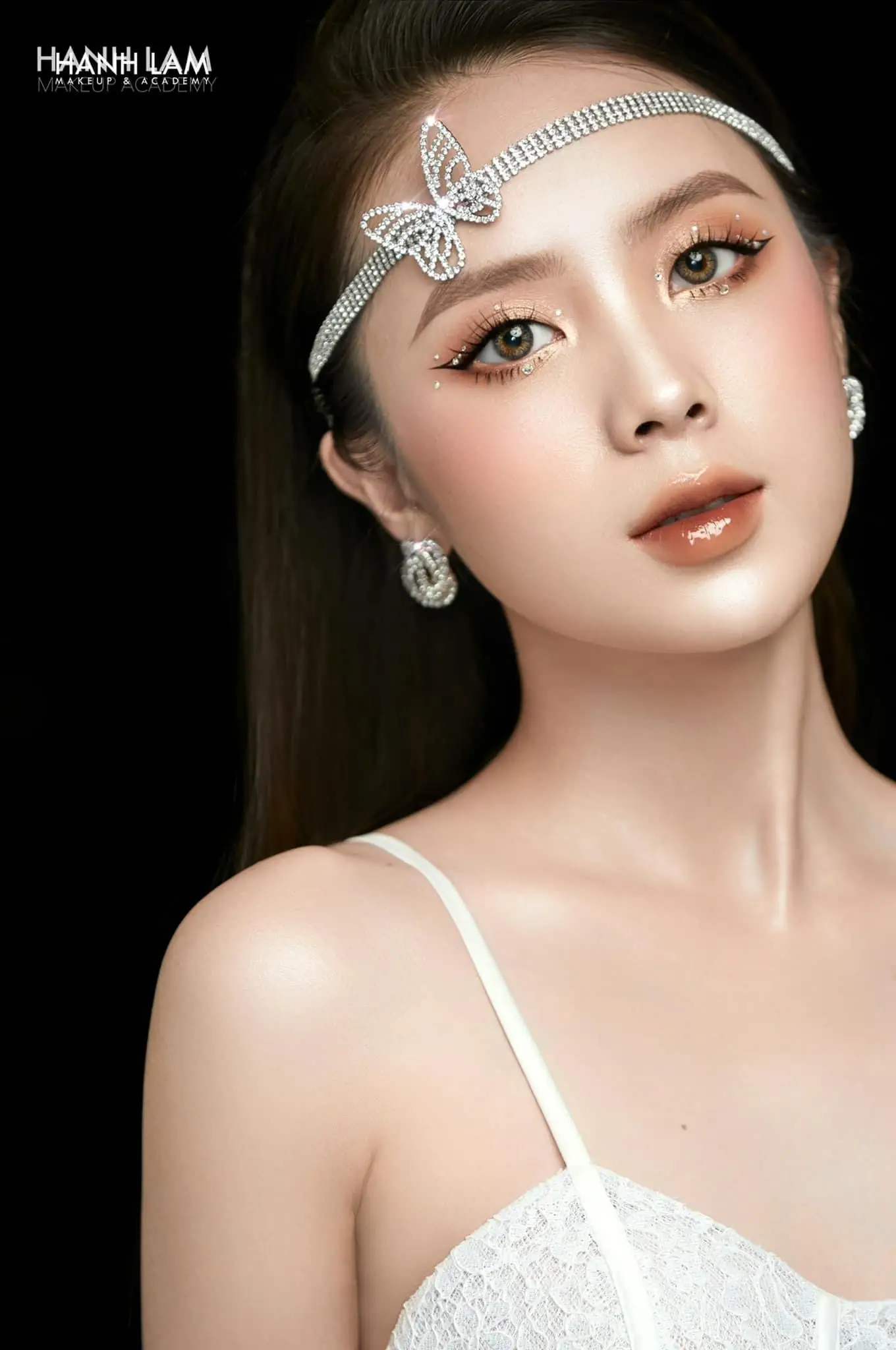 top 10 mau makeup co dau nhe nhang long lay 67ab27b4cbe49