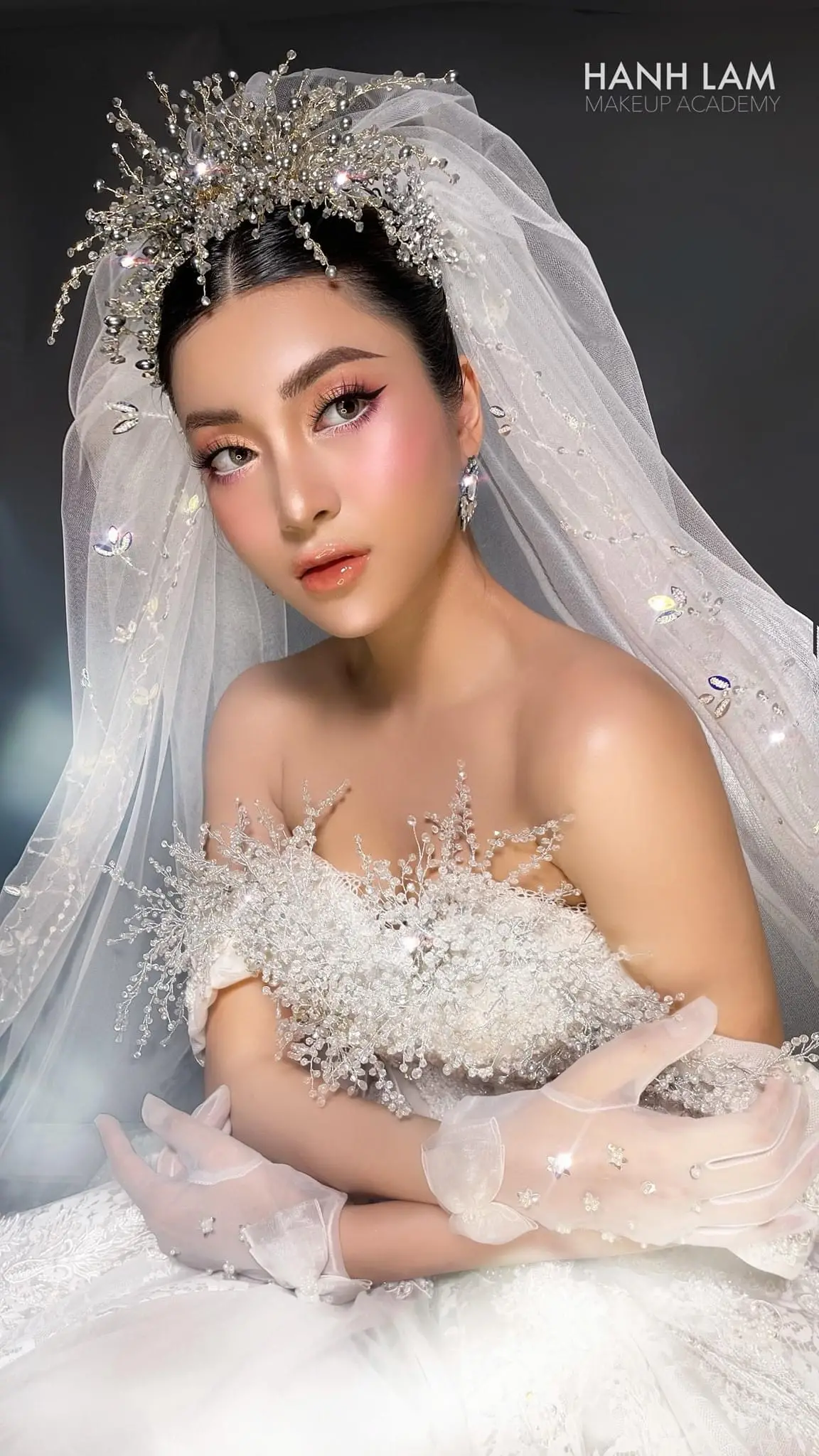 top 10 mau makeup co dau nhe nhang long lay 67ab27b72c5fd