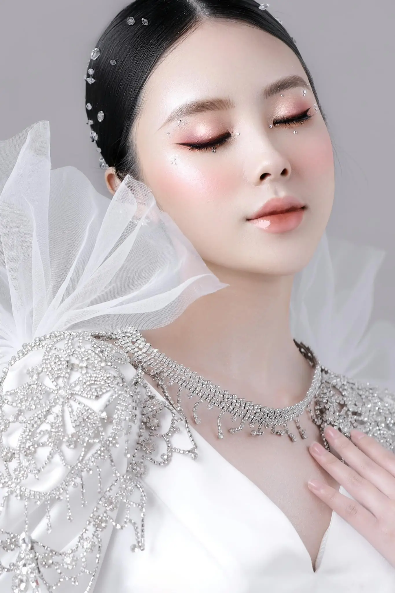 Hướng Dẫn Trang Điểm Tự Nhiên Cho Học Sinh Trung Học: Bí Quyết Hạnh Lâm 6 huong dan trang diem tu nhien cho hoc sinh trung hoc bi quyet hanh lam 67c5c3d4e76fd