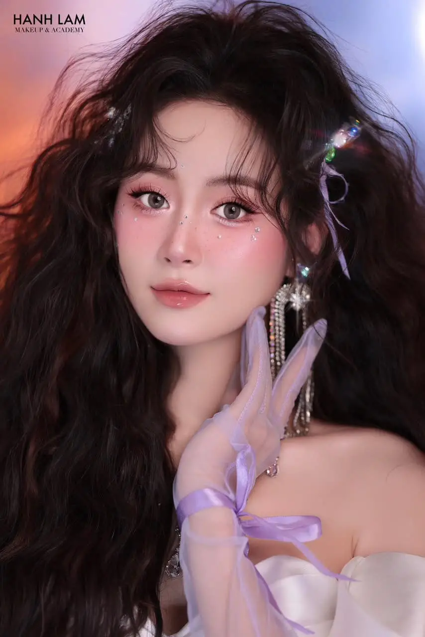 Top 5 lỗi thường gặp khi trang điểm cá nhân và cách khắc phục hiệu quả 9 top 5 loi thuong gap khi trang diem ca nhan va cach khac phuc hieu qua 682c899bc0d9f