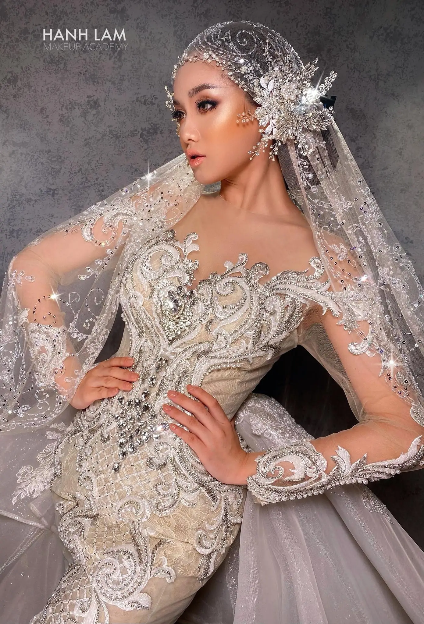 Gợi ý phong cách makeup cô dâu đẹp lộng lẫy 6 goi y phong cach makeup co dau dep long lay 69342f90d3121