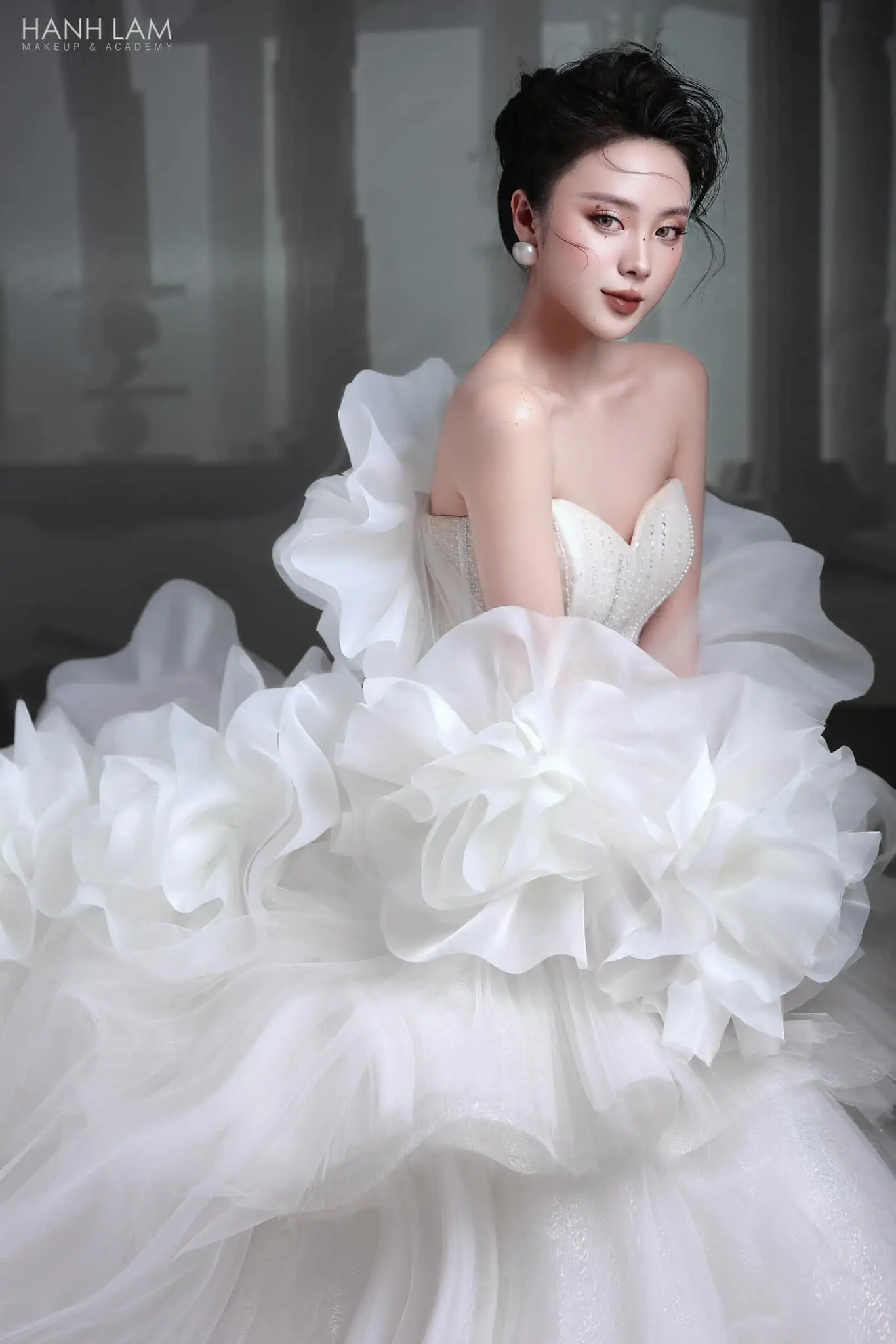 Đặt lịch hẹn dịch vụ makeup cô dâu dễ dàng 7 dat lich hen dich vu makeup co dau de dang 695f169ee929a